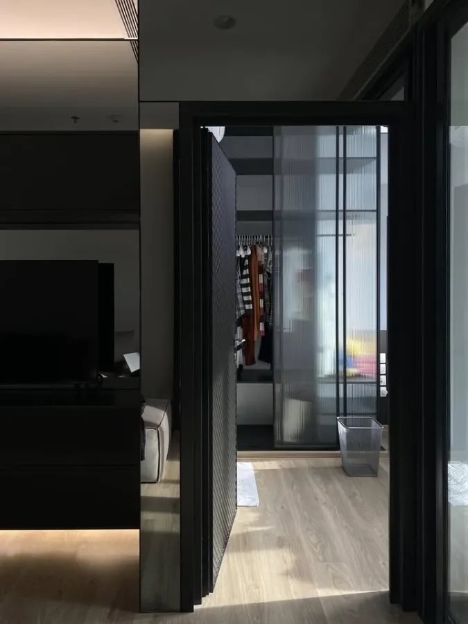 Sale Oka Haus Sukhumvit 36, 17th floor, separated room, Buit-In, beautiful, simple, livable, don't miss it.