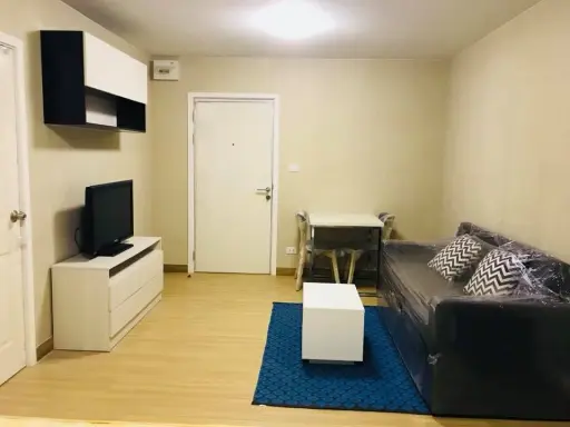 For rent: Plum Phahonyothin 89 Phase 2, a nice room, fully furnished, ready to decorate, just bring your bags and come.