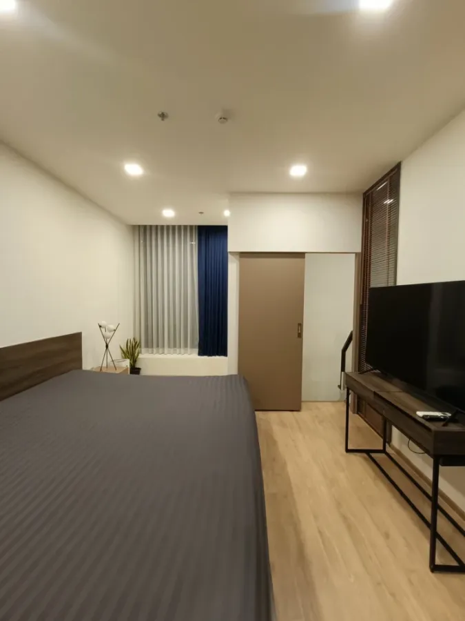 ขาย ให้เช่า เซ็นทริค รัชโยธิน วิวสวนโครงการและรถไฟฟ้า ห้อง duplex เพดานสูง 6.2 เมตร ห้องสวย ต้องจอง