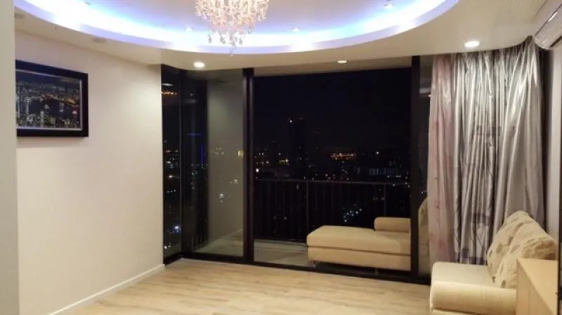 ขาย The Issara Ladprao ห้องมุม วิวสวยมาก ห้องหายากด้วยจ้า ภายในตกแต่งใหม่หมด จองเลย ช้าหมดอดนะจ๊ะ !