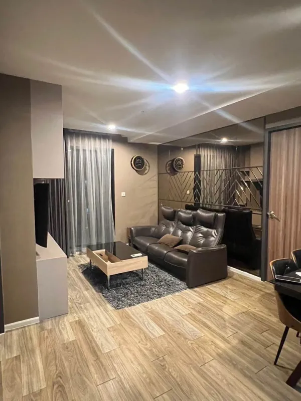 ขาย ให้เช่า คอนโด Very Condo สุขุมวิท 72 ห้องกว้าง เฟอร์ Buit-In ครบชุด โซฟาหนังนั่งสบายสุดๆ จองเลย