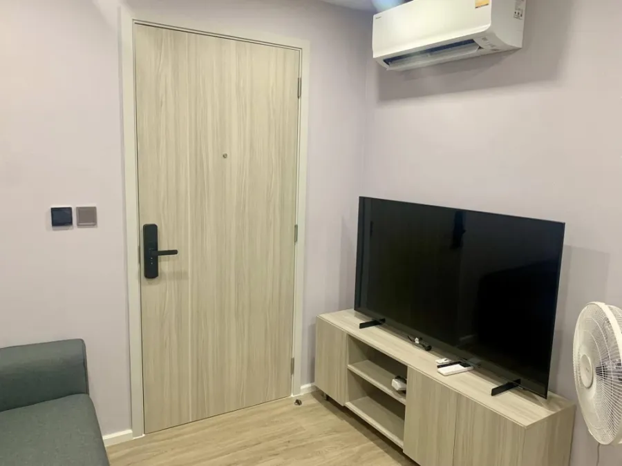 For rent: Atmoz Flow Minburi, ready to move in, fully furnished, just bring your bags and move in.