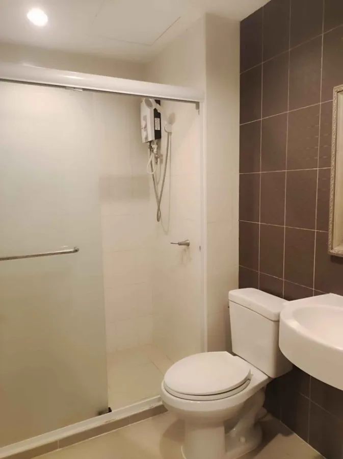 Condo for sale/rent Thana Arcadia, 1 bedroom, 1 bathroom, high view, fully furnished, book now.