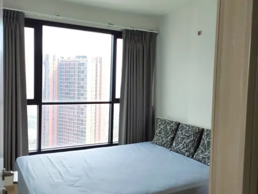 For rent, The Base Rama 9-Ramkhamhaeng, nice room, 33rd floor, high view, plus a good price Hurry up to reserve before you miss it. images