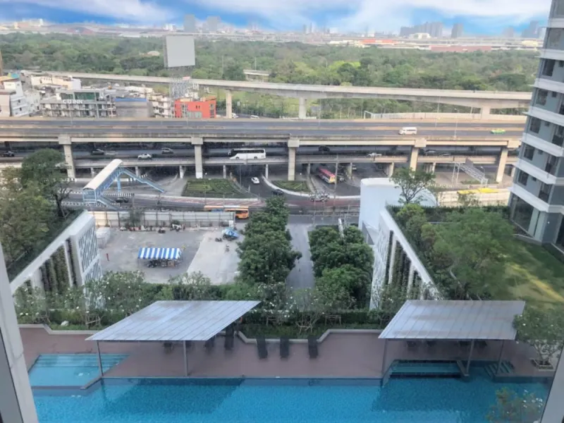 ให้เช่า The Saint Residences ห้องนี้เริศมาก เฟอร์เกรดพรีเมี่ยม โซฟาหนังอย่างดี แถมวิวสุดปัง ห้ามพลาด