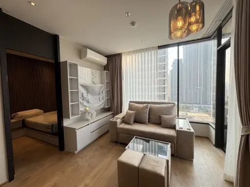 For rent: The Fine Bangkok Thonglor-Ekkamai. The whole room is decorated with good quality built-ins. It looks nice and livable. Hurry and reserve now
