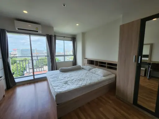 For rent: Lumpini Ville Phatthanakan-Srinakarin, ready to move in, fully furnished, affordable price. Reserve now, don't miss out!