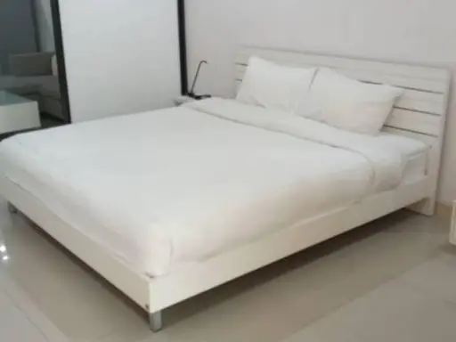 For rent, Aree Place, spacious room, comfortable, unblocked view, clean and nice to live in. Don't delay, just grab your bags and move in!!