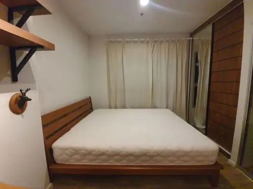 For rent, ISSI Condo Suksawat, 17th floor, corner room, pool view, good position, ready to move in, don't wait!!