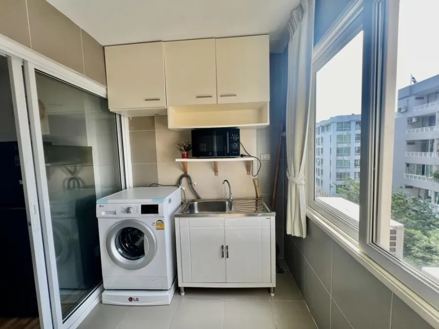 ให้เช่า Happy condo รัชดา 18 ตกแต่งสวย เฟอรื+เครื่องใช้ไฟฟ้าครบ พร้อมจองได้เลยจ้า
