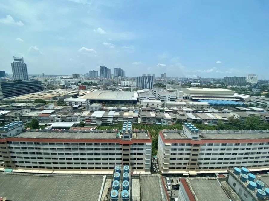Condo for rent, Supalai Veranda Ramkhamhaeng, nice room, furnished + electrical appliances ready, has a very high view, book now.