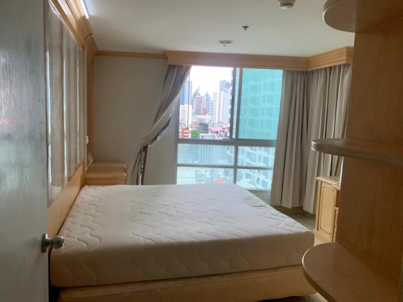 ให้เช่า คอนโด บ้าน ปทุมวัน ชั้น 11 ห้องใหญ่มาก ตกแต่งสวยน่าอยู่ พร้อมเฟอร์นิเจอร์บิวท์อิน จองเลยจ้า