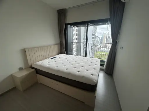 Condo for sale: Life Asoke - Rama9, 30th floor, unobstructed view overlooking Makkasan Park. Comes with all amenities. Buy now, don't wait! images