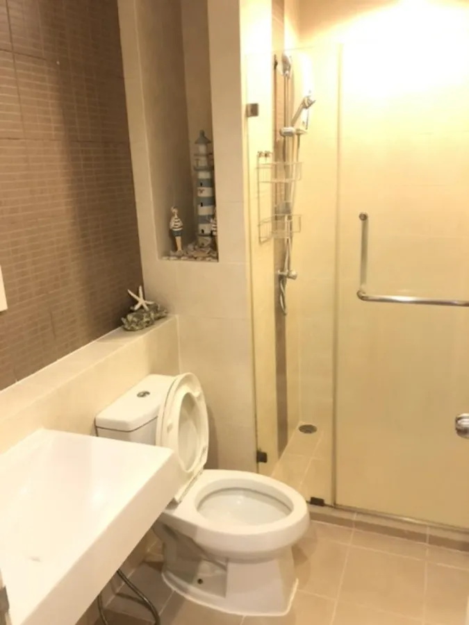 For rent, Ivy River Ratburana, 30th floor, corner room, river view, fully furnished, ready to move in. Book now, don't miss it.