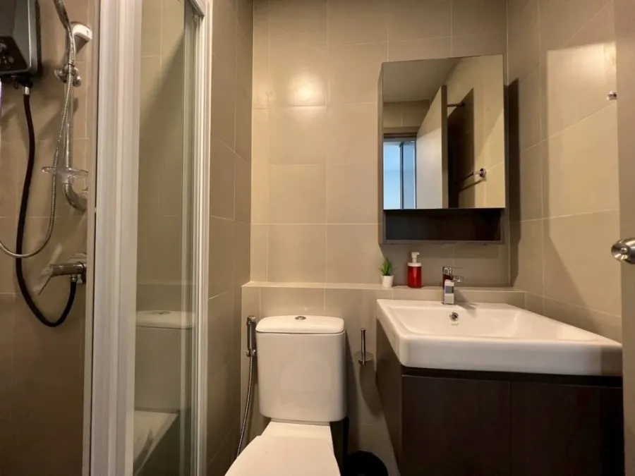 ให้เช่า Aspire sukhumvit - Rama 4 ชั้น 24 วิวเมืองโล่ง ไม่มีเสียงก่อสร้างรบกวน เฟอร์นิเจอร์ Built-in ครบ พร้อมเข้าอยู่ทันที