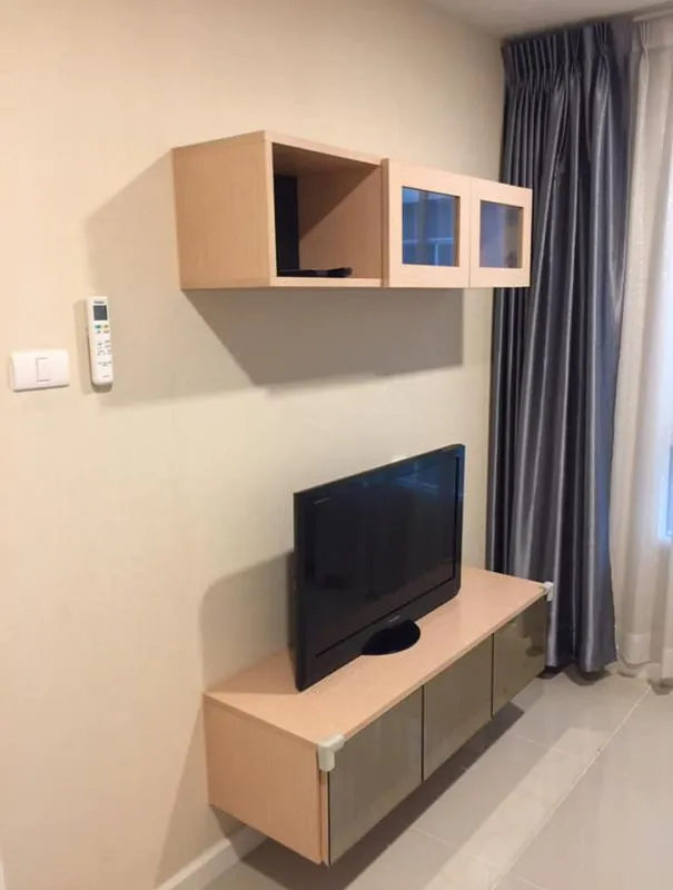 ให้เช่า JW Condo Donmuang ตึก C 1นอน ห่างสนามบินดอนเมือง 200 เมตร พร้อมชุดตกแต่ง + เครื่องไฟฟ้า ครบ
