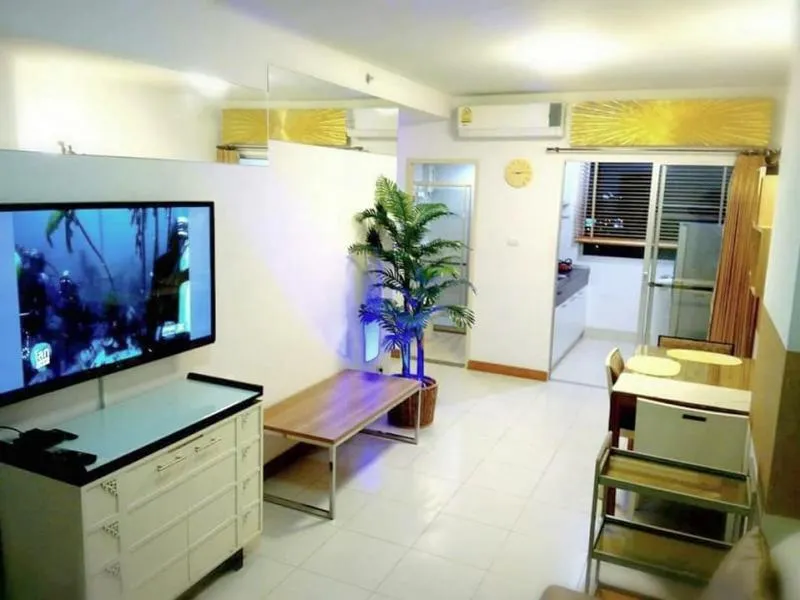 ให้เช่าคอนโด ศุภาลัย ปาร์ค รัชโยธิน ห้องชั้น 25 วิวสระน้ำ