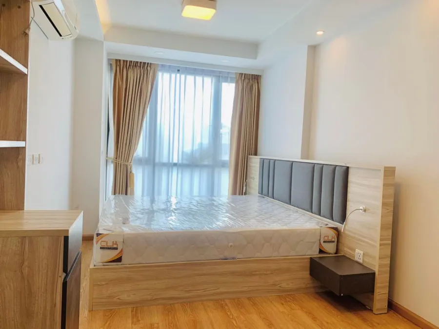 For rent เจ อาร์ วาย คอนโด พระราม 9 ห้องDuplex ชั้นสูง ห้องกว้างน่าอยู่ เฟอร์นิเจอร์ครบ พลาดไม่ได้นะ