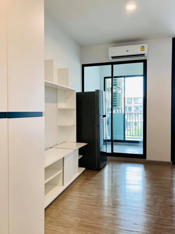 Condo Reach Phahol Yothin 52 for rent, clear view, beautiful garden, new room, super nice, book now, don't miss it.