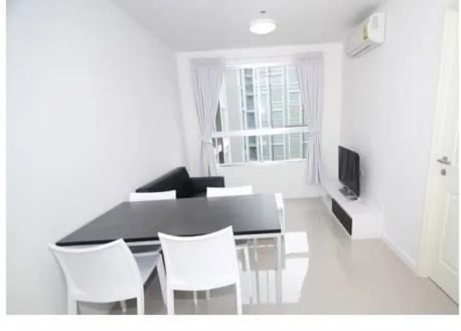 Condo for rent, DBURA Pran Nok, decorated room in white tone, very nice, at a very good price. If you do not book now, you will miss it. Hurry up to r