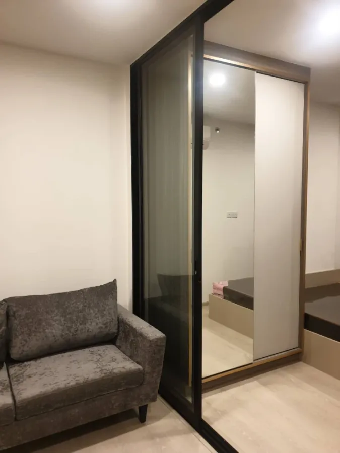 Knightsbridge for rent Phaholyothin-Inter The room is very nice, fully furnished, easy to travel. If you miss it, you will regret it.