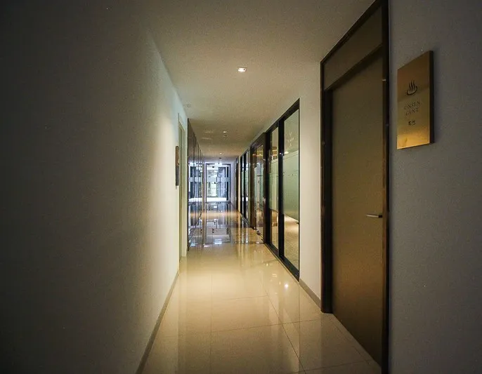 Rent a Vetara Sukhumvit 36, 2 bedrooms, complete facilities Book and not disappointed.