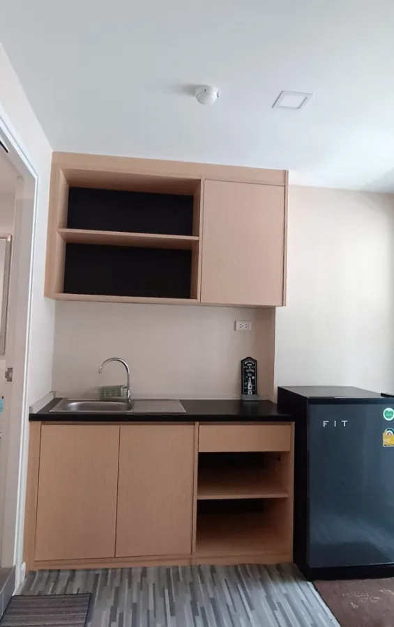 ขาย ให้เช่า JW Condo @ Donmuang ติดวอลเปเปอร์ทั้งห้อง ตกแต่งครบ พร้อมเข้าอยู่ มาในราคาเบาๆ จองเลย