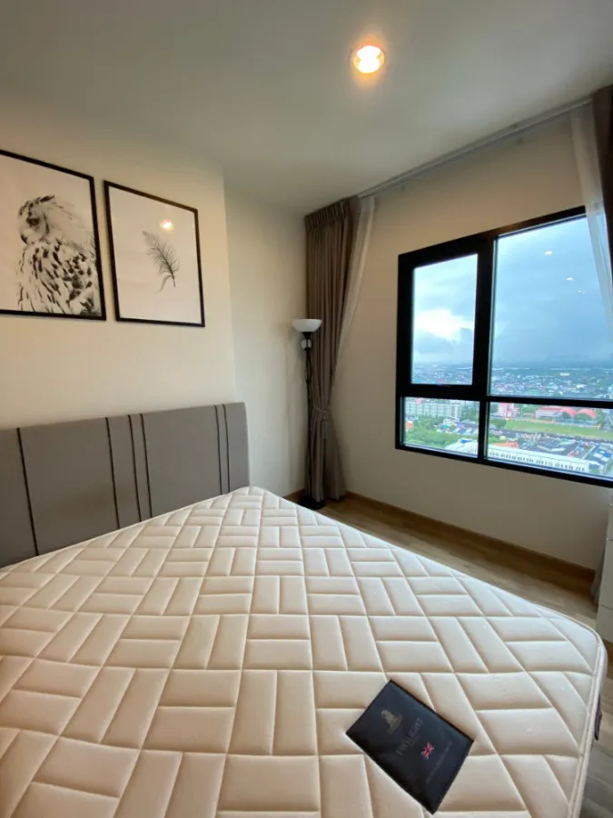 for rent Niche Mono Sukhumvit-Bearing Pool view overlooking the Chao Phraya River Can't miss it