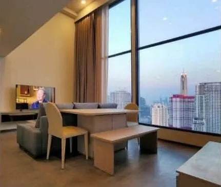 For rent: Duplex unit at Park Origin Ratchathewi. High ceilings, spacious and comfortable. High floor with stunning city views and floor-to-ceiling wi