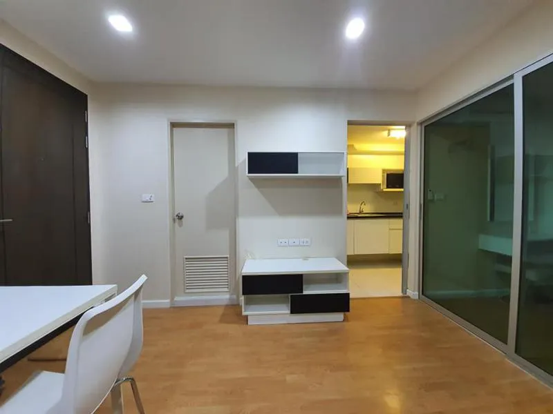 Casa Condo Ratchada-Thapra 1คอนโดที่ใกล้ BTS การเดินทางสะดวกมาก ห้องเรียบสวยดูมีเสน่ห์ ขาย เช่าจ้า