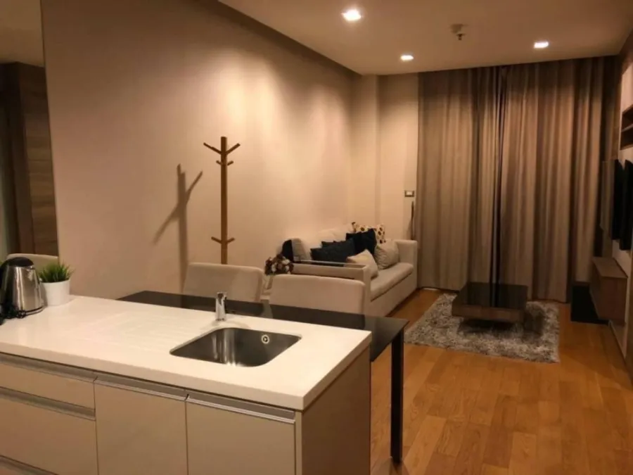 ปล่อยเช่าคอนโด The Address Sathorn ห้องพร้อมอยู่ เฟอร์ เครื่องใช้ไฟฟ้าครบ ไม่จองแล้วจะเสียดาย