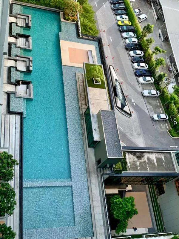 For rent, The BASE Chaengwattana, beautiful room, pool view, minimal style, 1 bedroom, ready to move in. Hurry up, don't wait. Don't miss it