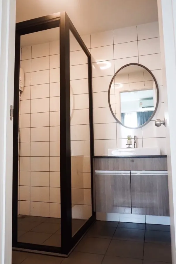 For rent Chapter One Eco Ratchada Huai Khwang Nice room with full facilities, good price, must be here