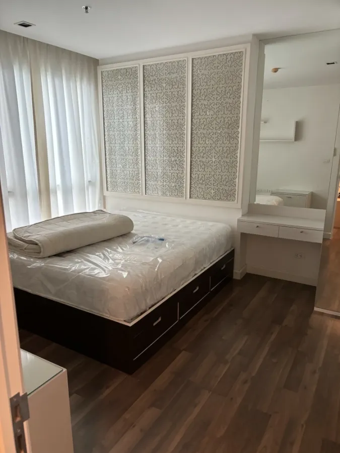 For rent!! Condo The Room Sathorn-Taksin, room number 99/209, comes at a reasonable price. Let me tell you that you don't miss it!!