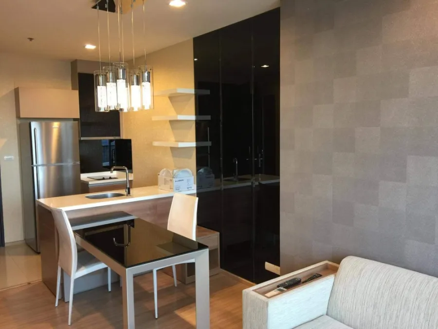 Condo for rent, Rhythm Sukhumvit 50, ready to move in immediately. furnished room You can carry your bag and move in.