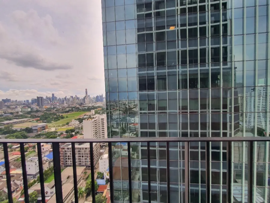 For rent!! Condo Noble Around Ari, 22nd floor, beautiful room, fully furnished. Ready to move in!!