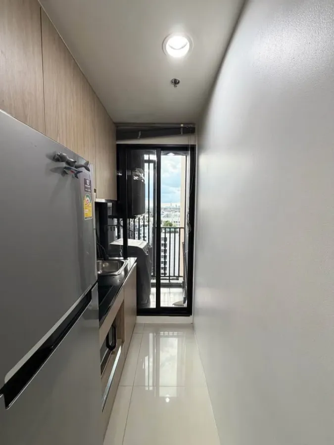 For rent: Niche Mono Sukhumvit-Bearing, 10th floor unit, fully furnished with washing machine and all appliances. Don't miss out!