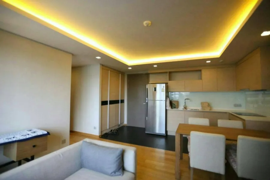 ขาย คอนโด VIA BOTANI สุขุมวิท 47 ห้องน่าอยู่ สไตล์โมเดิร์น 2 ห้องนอน ขนาดกว้าง อยู่สบายสุดๆ จองเลย
