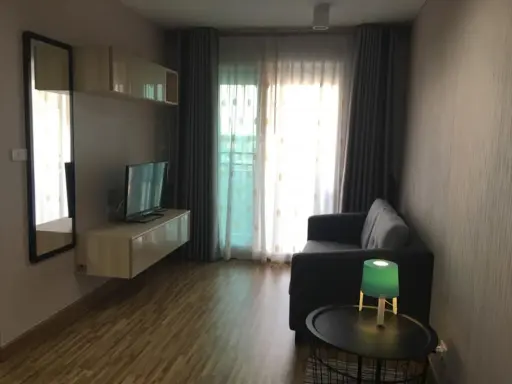 Urgent Condo The Iris Bang Yai for rent, built-in furniture complete electrical appliances You can finish here.