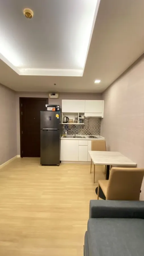 ให้เช่า Thru Thonglor ชั้น 29 วิวเมือง ห้องแต่งครบ น่าอยู่ รีบจองเลย อย่ารอช้า