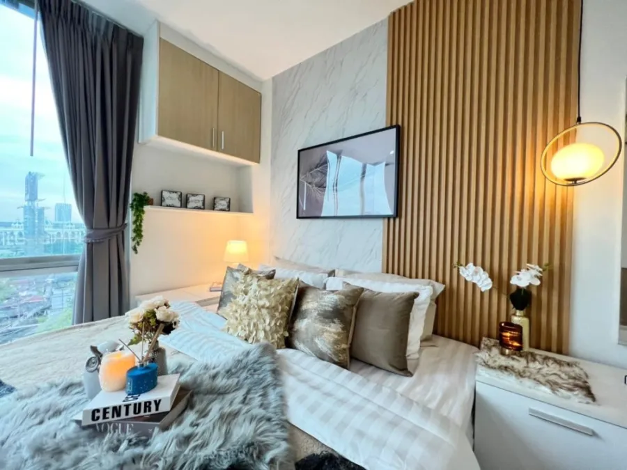 Condo for rent: The Iris Rama 9-Srinakarin. Decorated in a minimalist style, nice to live in, good price, reserve first, stay first.