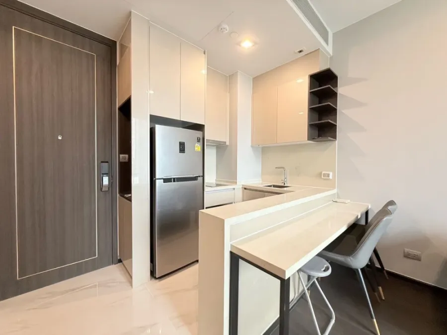 For rent!! Condo Laviq Sukhumvit 57, 8th floor, luxury condo, beautiful room, fully furnished, ready to move in, don't miss it!!
