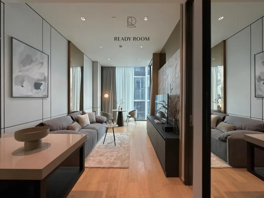 Condo for rent 28 Chidlom, beautifully decorated room. Fully built-in furniture Let me tell you, you definitely shouldn't miss it.