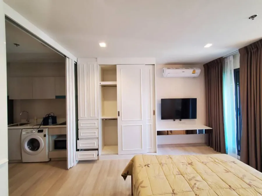 Condo for rent, Life One Wireless, corner room, near BTS, ready to move in, don't wait