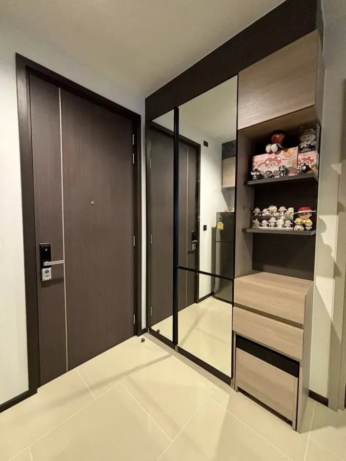 For sale/rent: The Line Asoke-Ratchada. Nice room, fully furnished with appliances. Amazing price! Book now!