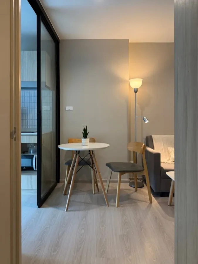 For rent or sale!! Condo New Noble Ngamwongwan 7th floor (Room A5) Beautiful room, convenient to travel, bring your bags and move in!!