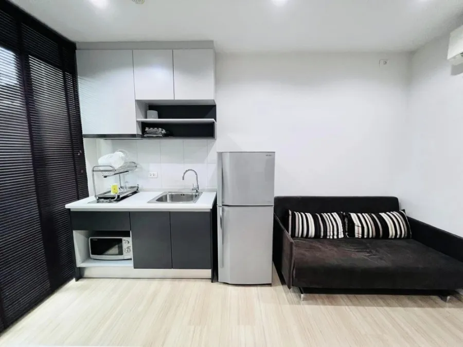 Sell The Base Chaengwattana, 1 bedroom, built-in wardrobe affordable price If you don't reserve, you will miss a lot.