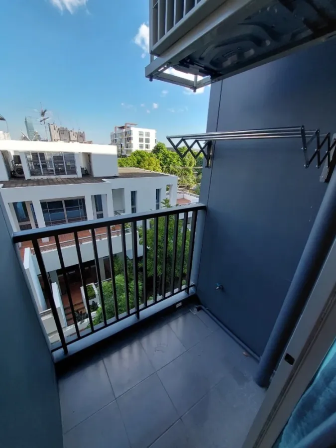 Plum Condo Sukhumvit 62 for rent, studio room, 5th floor, fully furnished. Just bring your bags and move in!