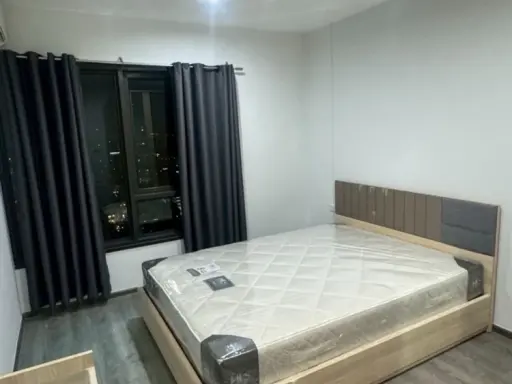 For rent: Rich Park Triple Station, 2nd floor. Nice, fully furnished unit. Book now! (Quickly!)