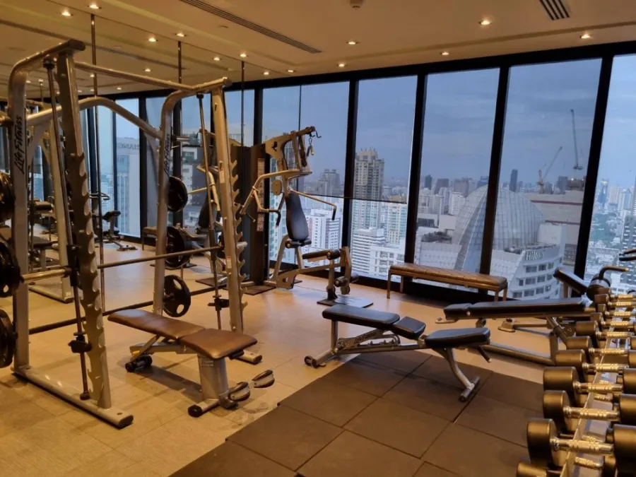 For rent!! Condo Ashton Asoke, 36th floor, Asoke Road view, full facilities, ready to move in. Hurry up and book now!!